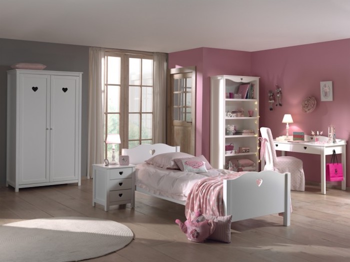 set mobilier camera fete amenajare roz
