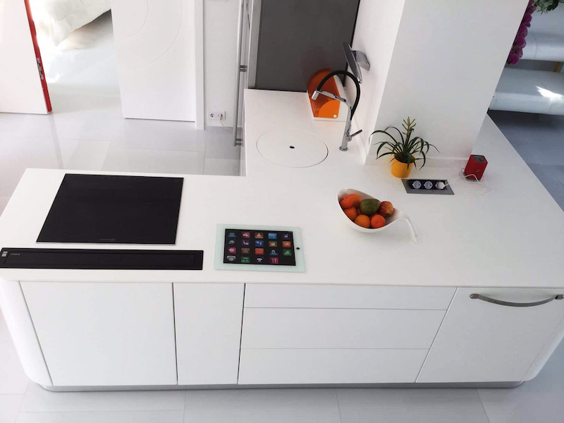 bucatarie alba mobilier bucatarie in apartament modern 2 camere