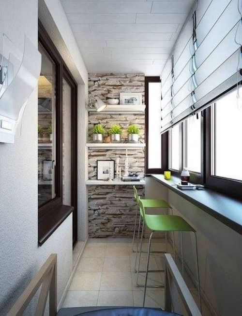 amenajare balcon inchis perete cu piatra