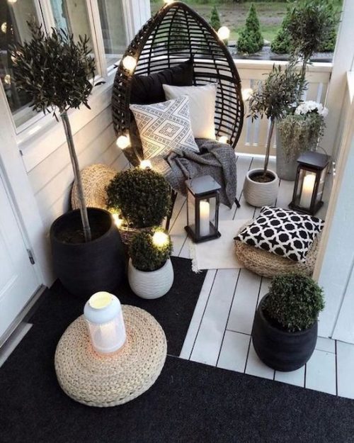 idei amenajare balcon felinare