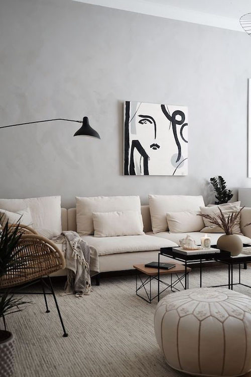 canapea gri mare in living modern
