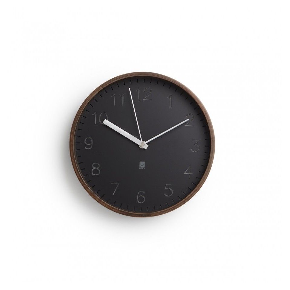 Ceas modern din lemn de nuc Umbra Rimwood ceas pentru living